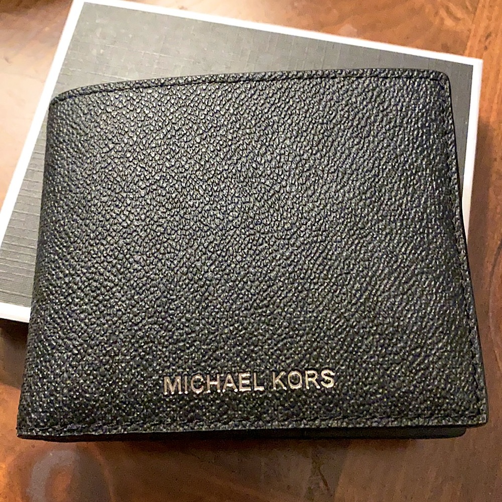 Michael Kors wallet new